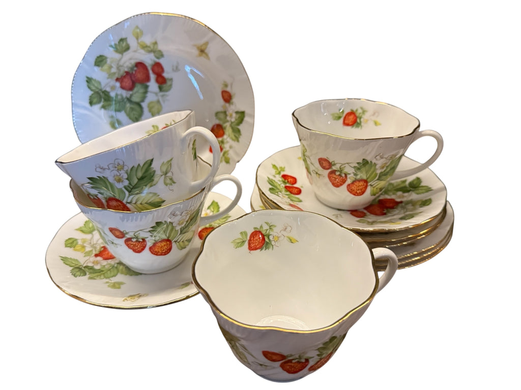 Ringtons Queens Strawberry China Trio image 1