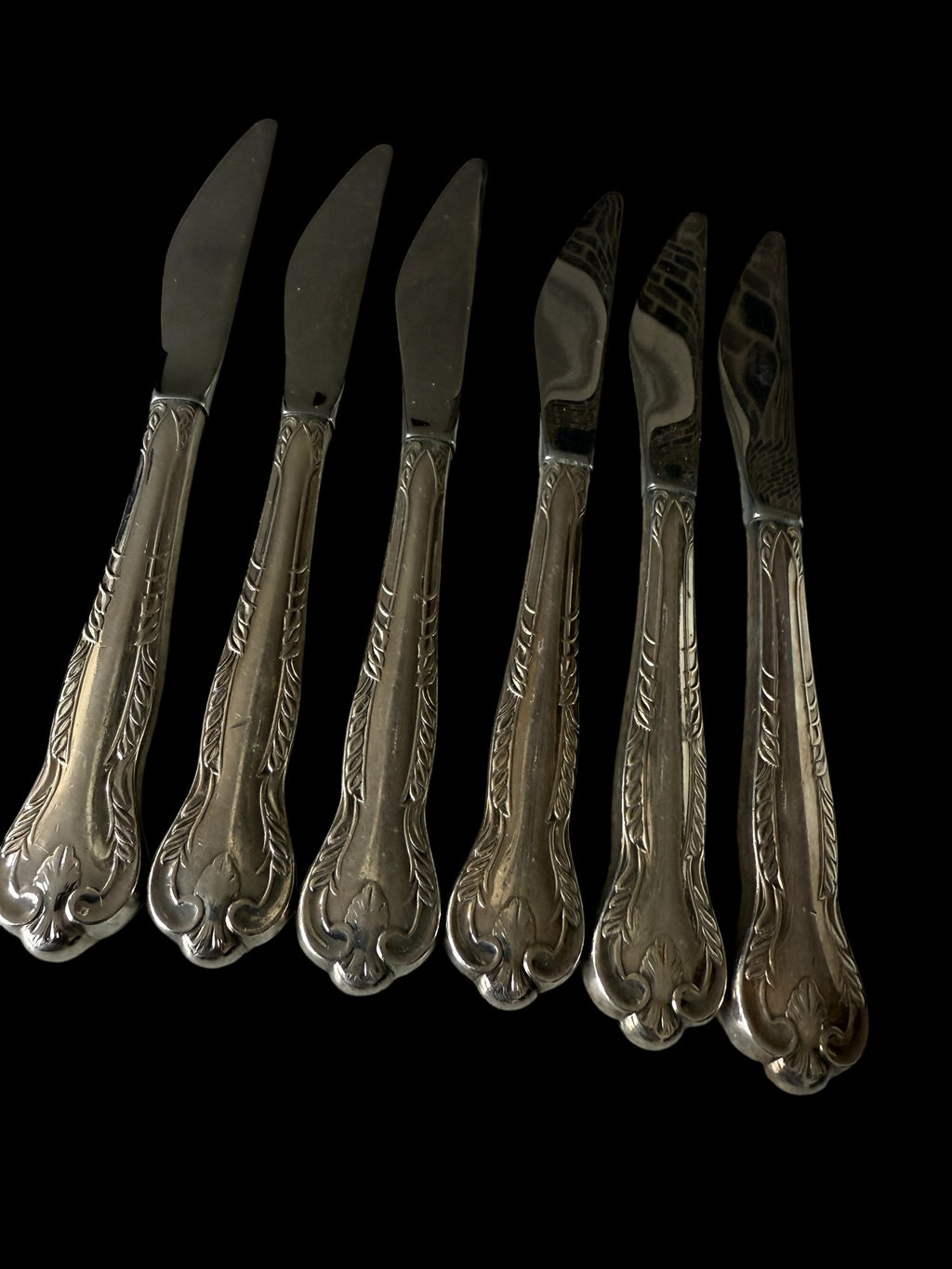 Set 6 Vintage Dinner Knives image 3
