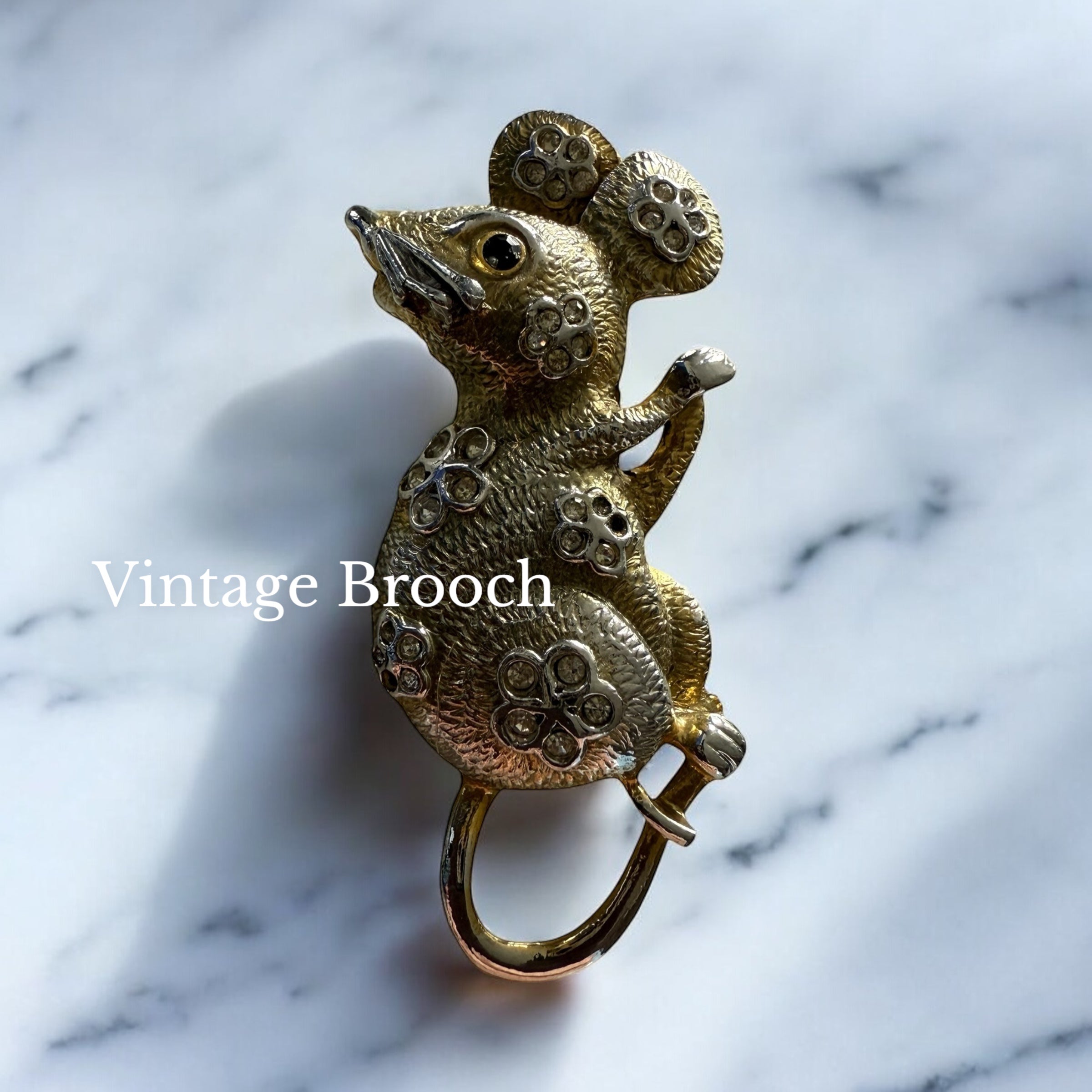 Vintage Brooch. Mouse image 0