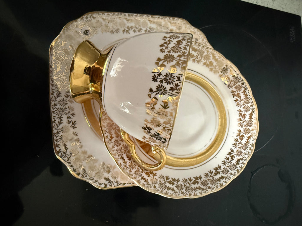 Vintage Trio. Baby Pink & Gold image 2