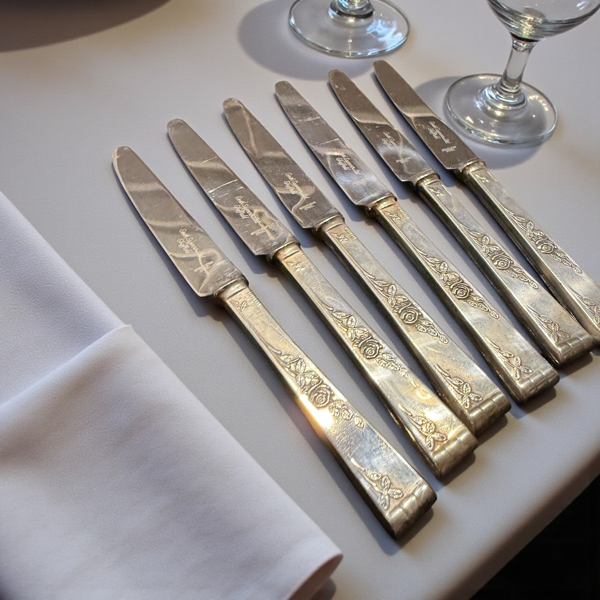 Smith Seymour of Sheffield Vintage Cutlery. Set 6 Knives image 1
