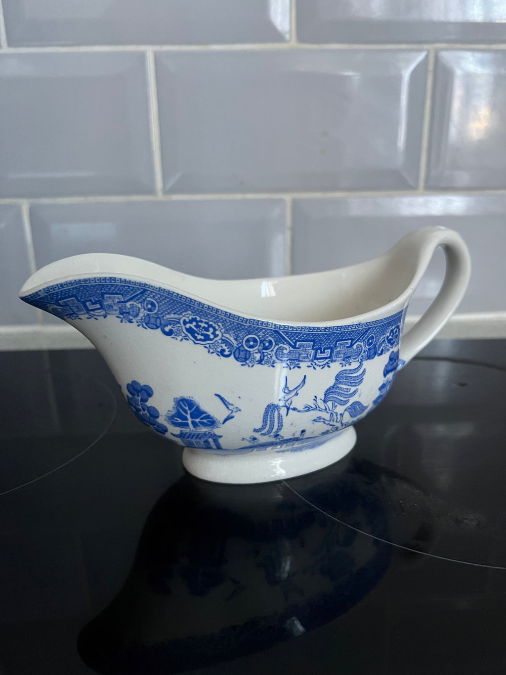 Old Willow. Blue & White. Sauce/Gravy Boat image 4