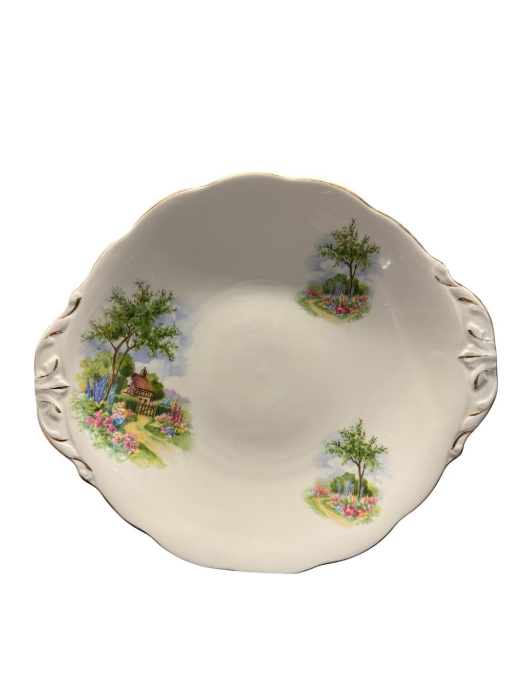 Queen Anne Cake Plate. Cottage Design image 3