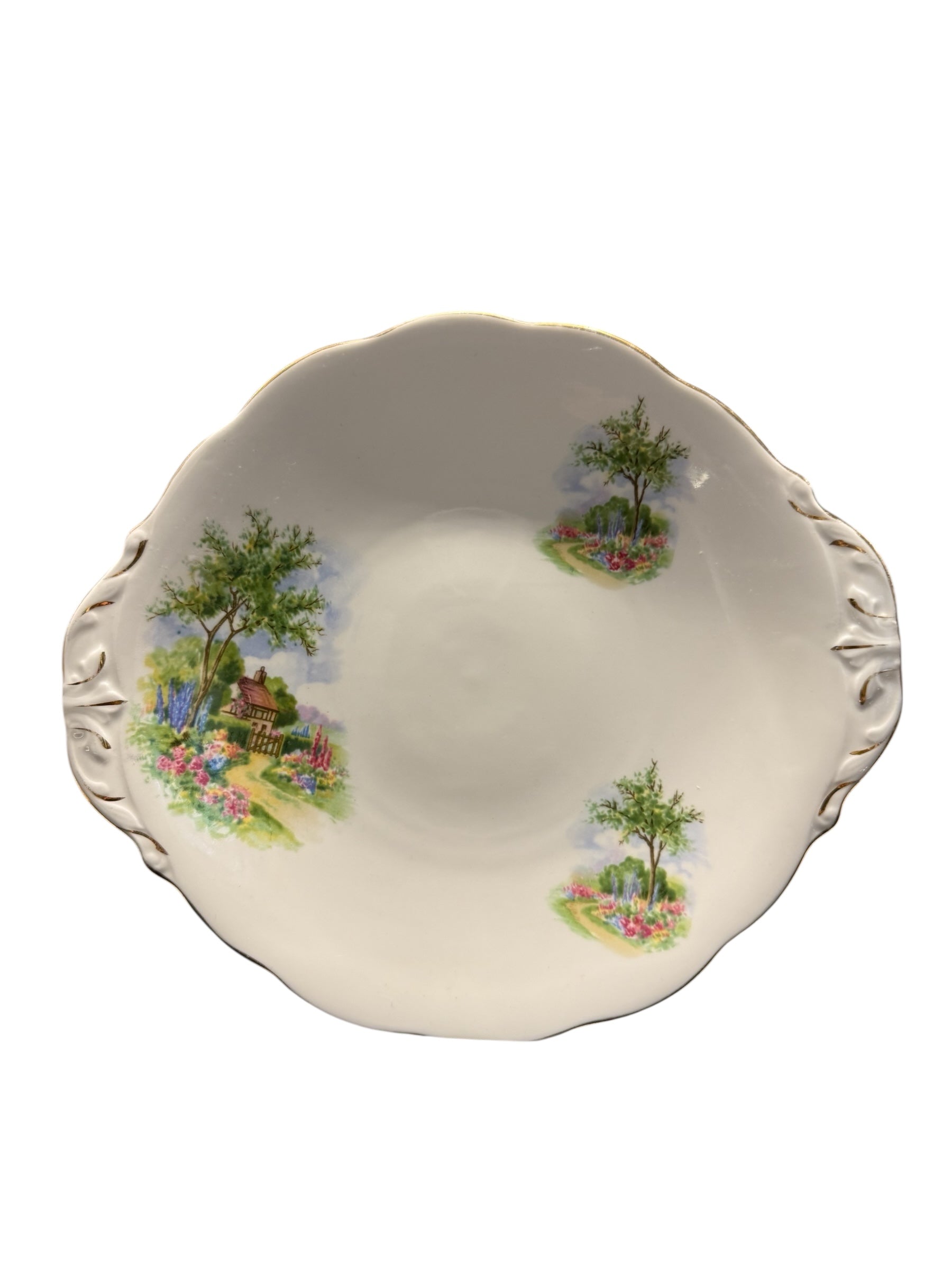Queen Anne Cake Plate. Cottage Design image 3
