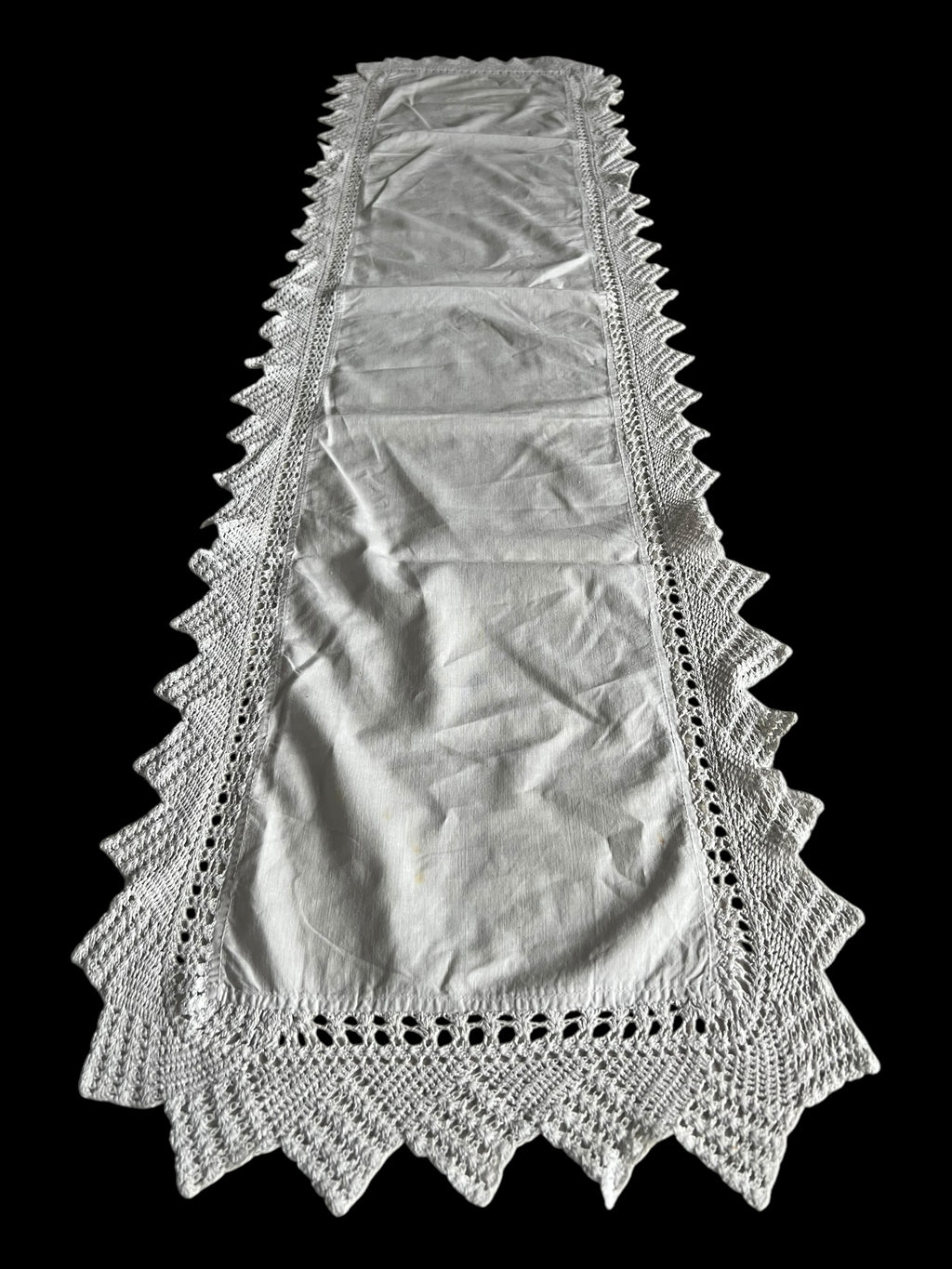 Vintage cotton lace table runner image 5