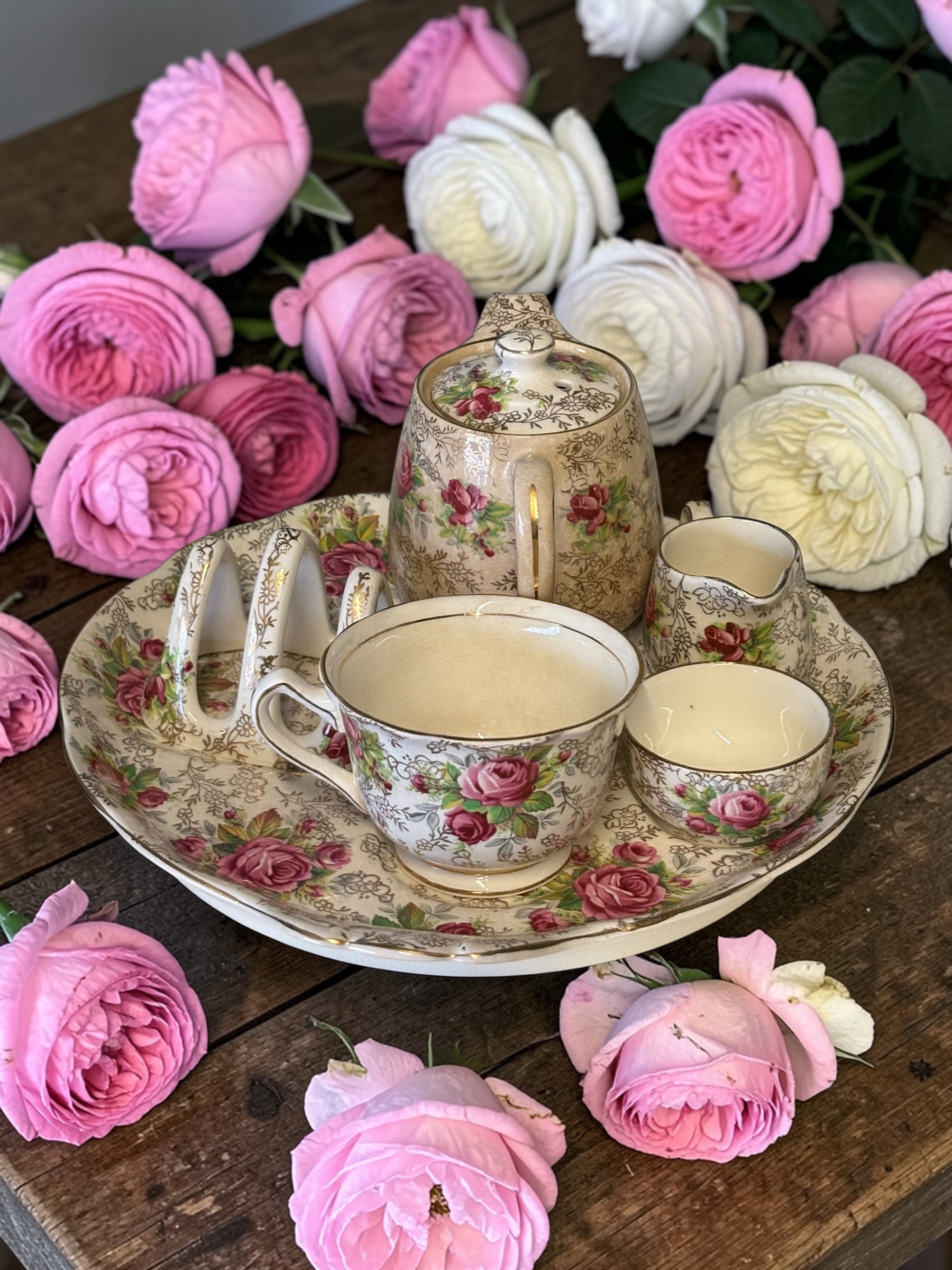 James Kent “June Roses” Breakfast Set  image 0