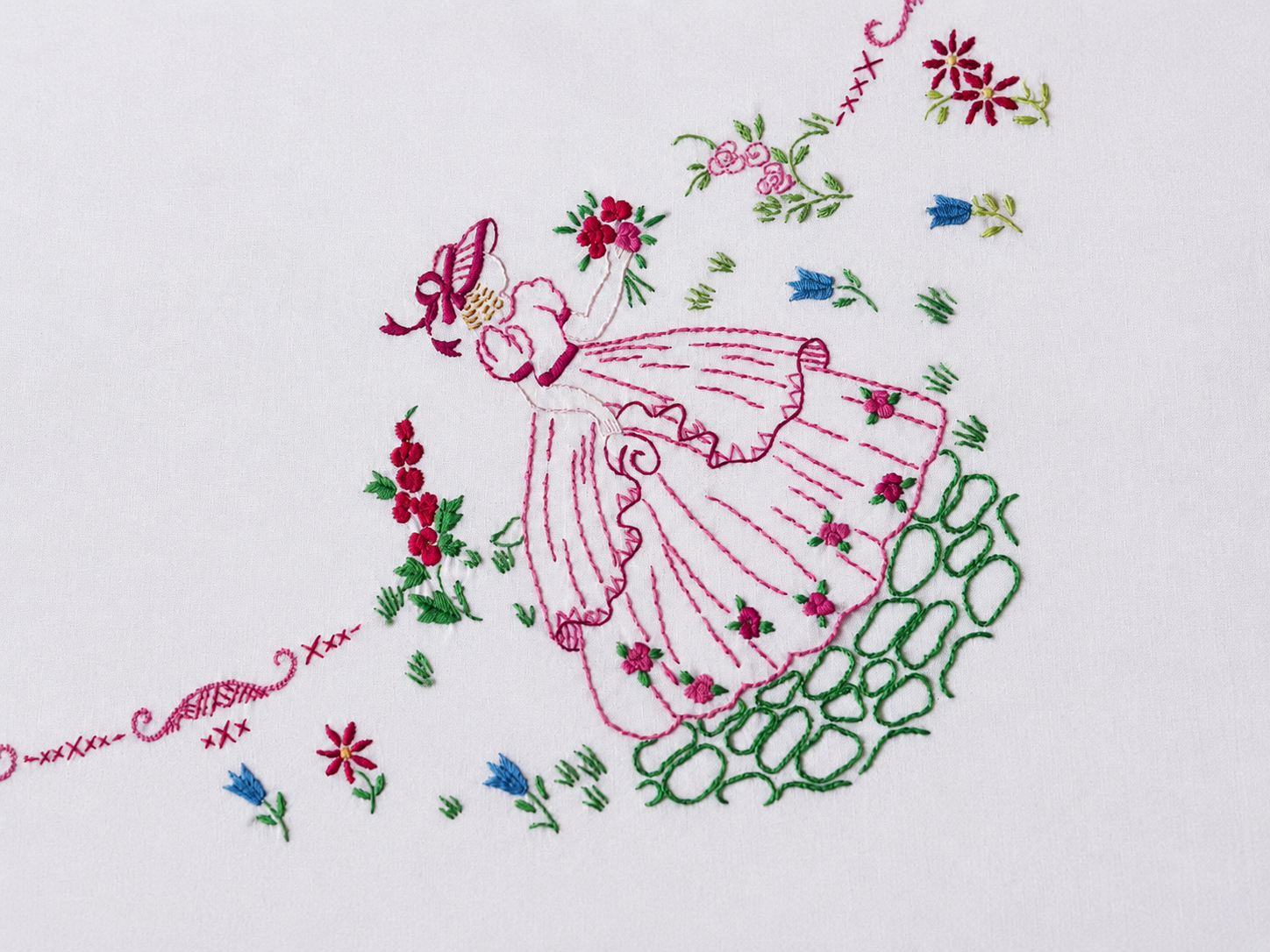 Hand Embroidered Crinoline Lady & Water Fountain Design Table Cloth