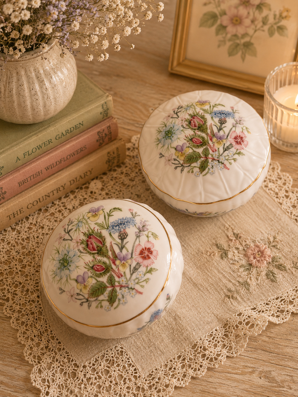 Aynsley “Wild Tudor” Trinket Box Set