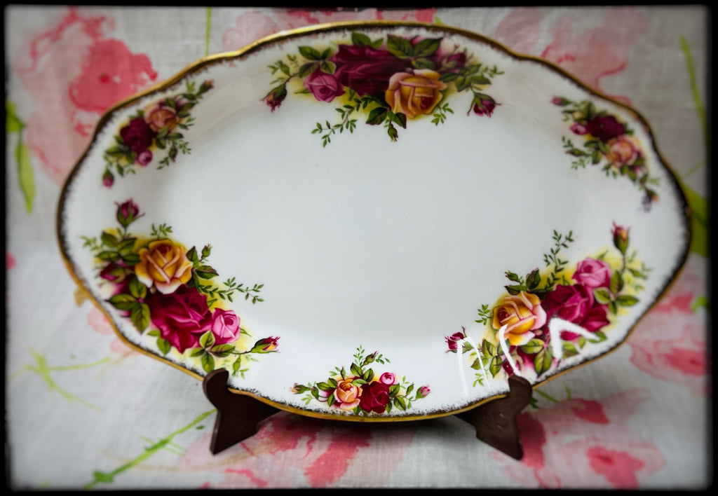 Royal Albert Old Country Roses Oval Dish image 0