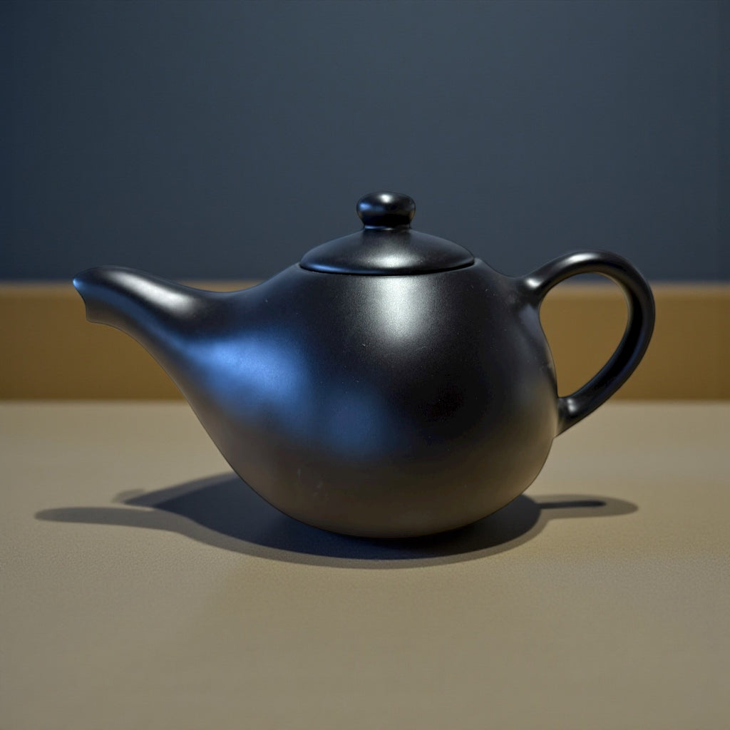 Large Teapot. Ceramic Black image 0