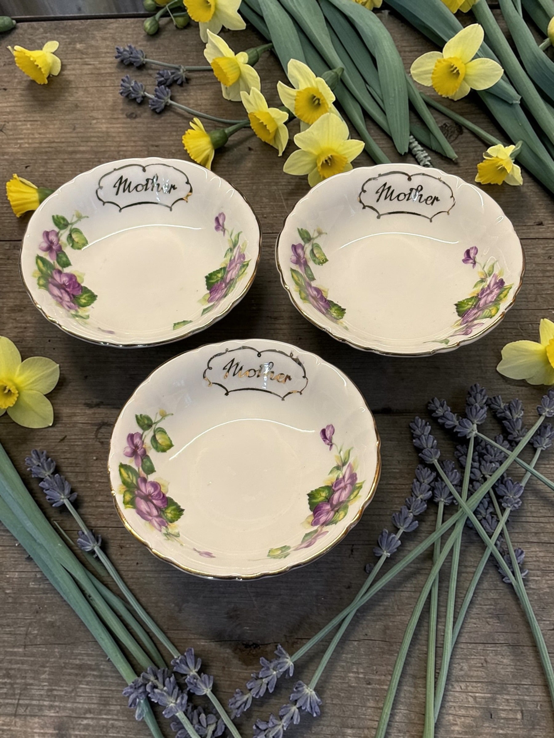 Royal Vale ‘Mother’ Trinket Dishes image 1