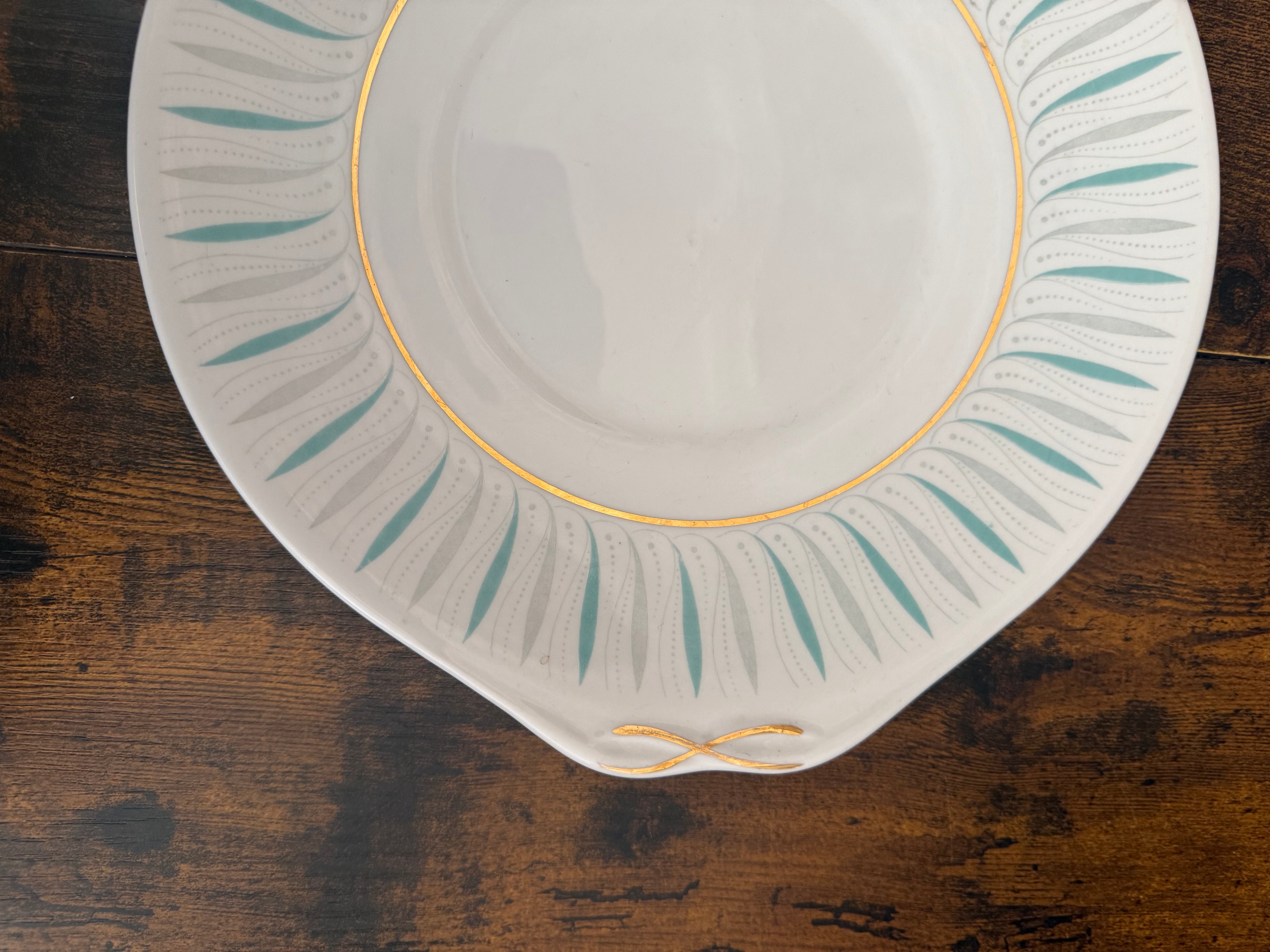 Queen Anne. Vintage Cake Plate.  image 2