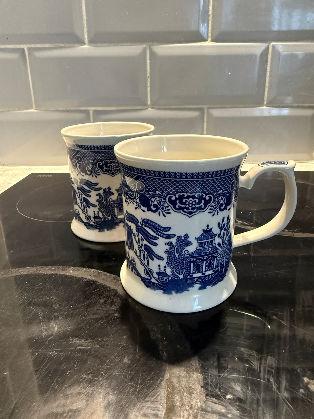 Old Willow. Set 2 Mugs image 4