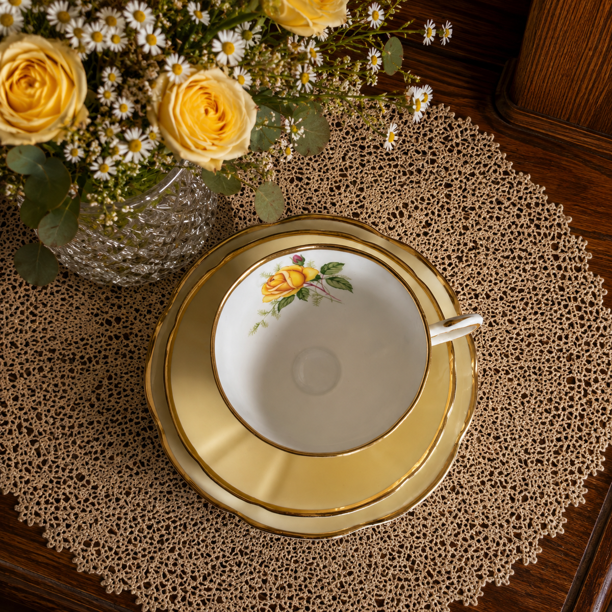 Clare Pale Butter Yellow Trio with Single Yellow Rose Design