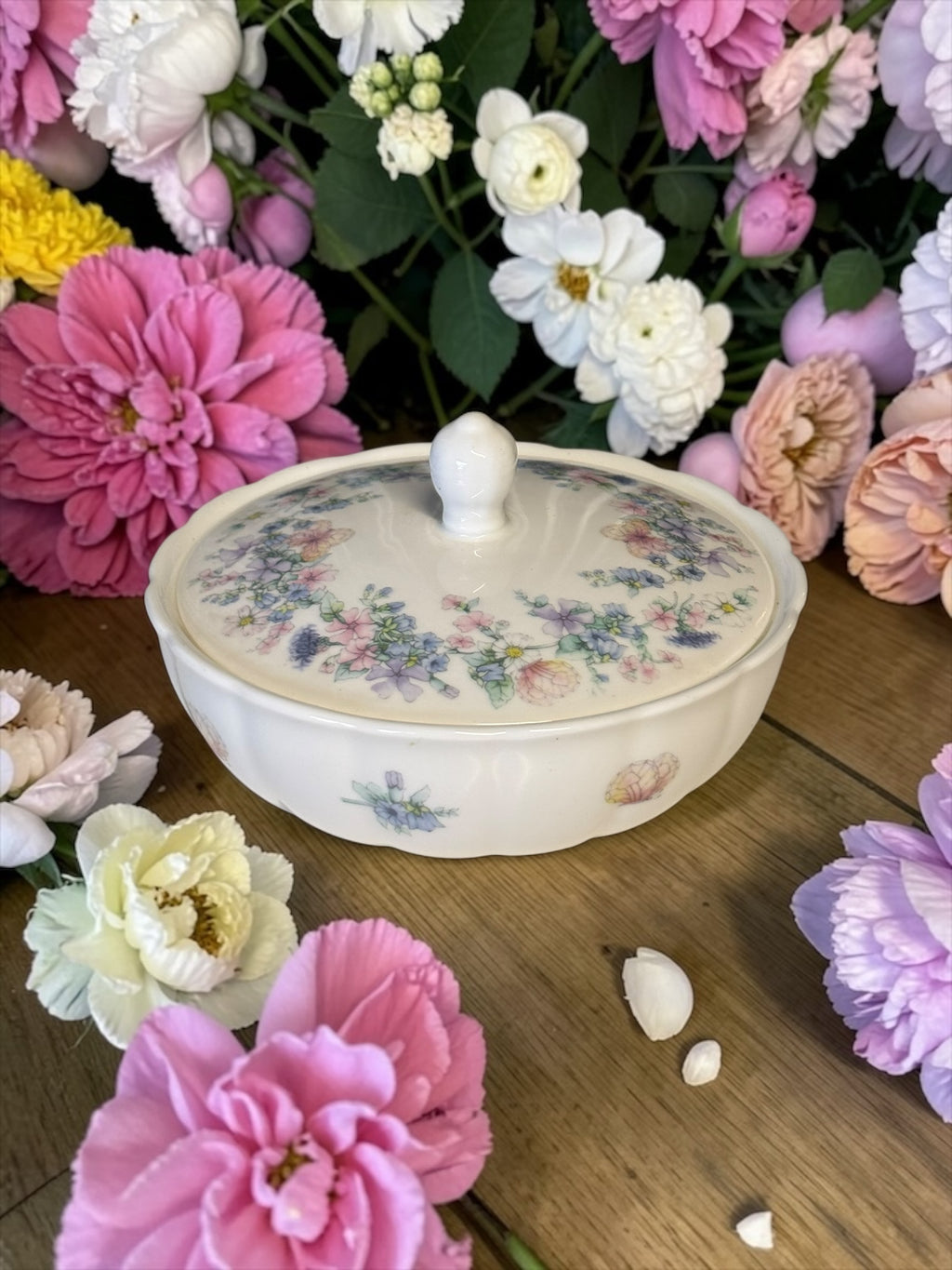 Wedgwood “Angela” Trinket Dish with Lid  image 0