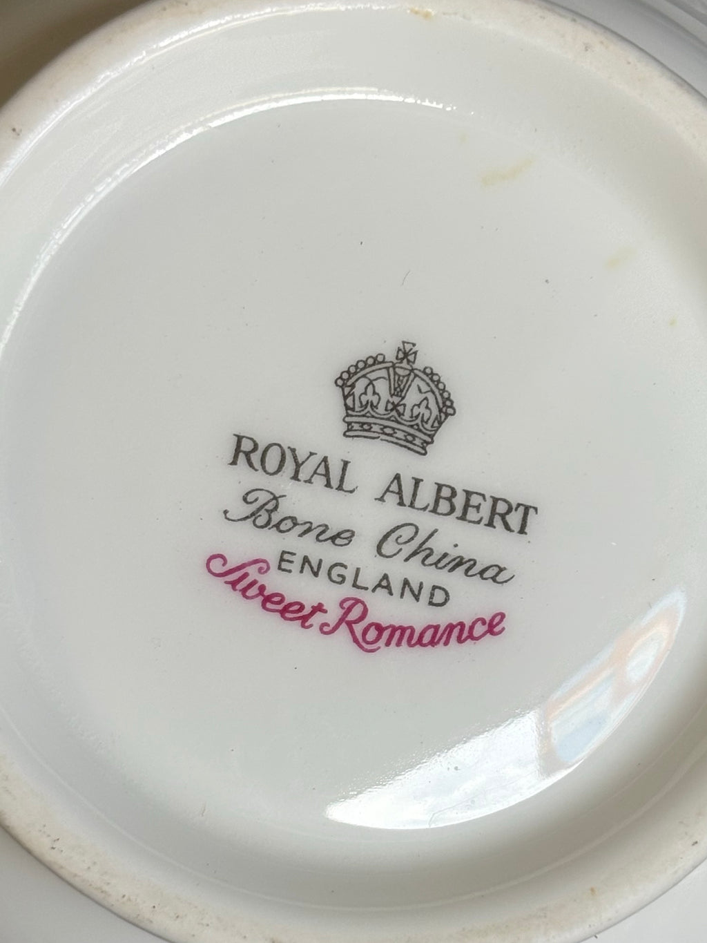 Royal Albert “Sweet Romance” Milk Jug & Platter  image 1
