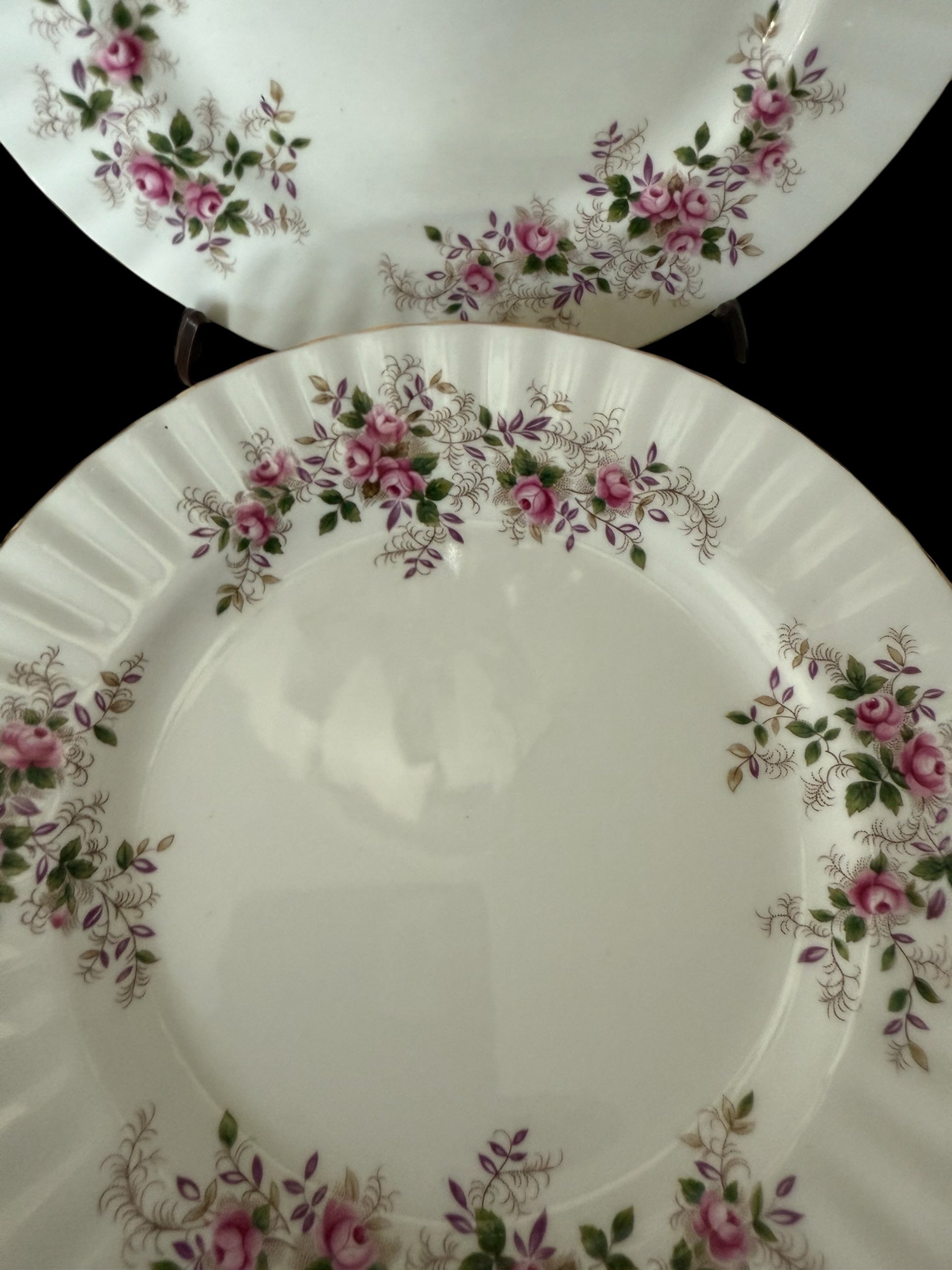 Royal Albert. Set 8 Lavender Rose. Dinner Plates image 4