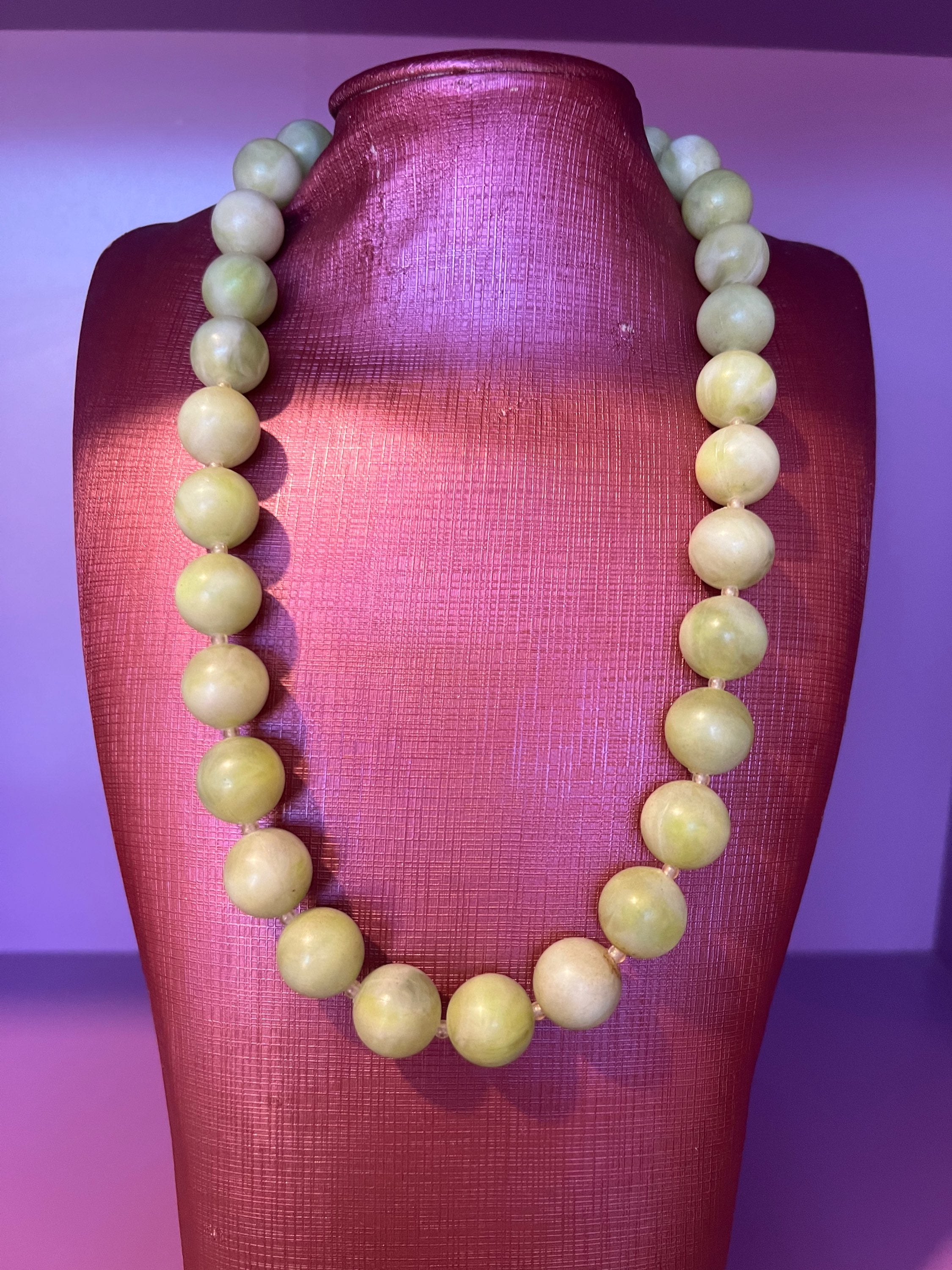 Costume Jewellery Necklace image 0