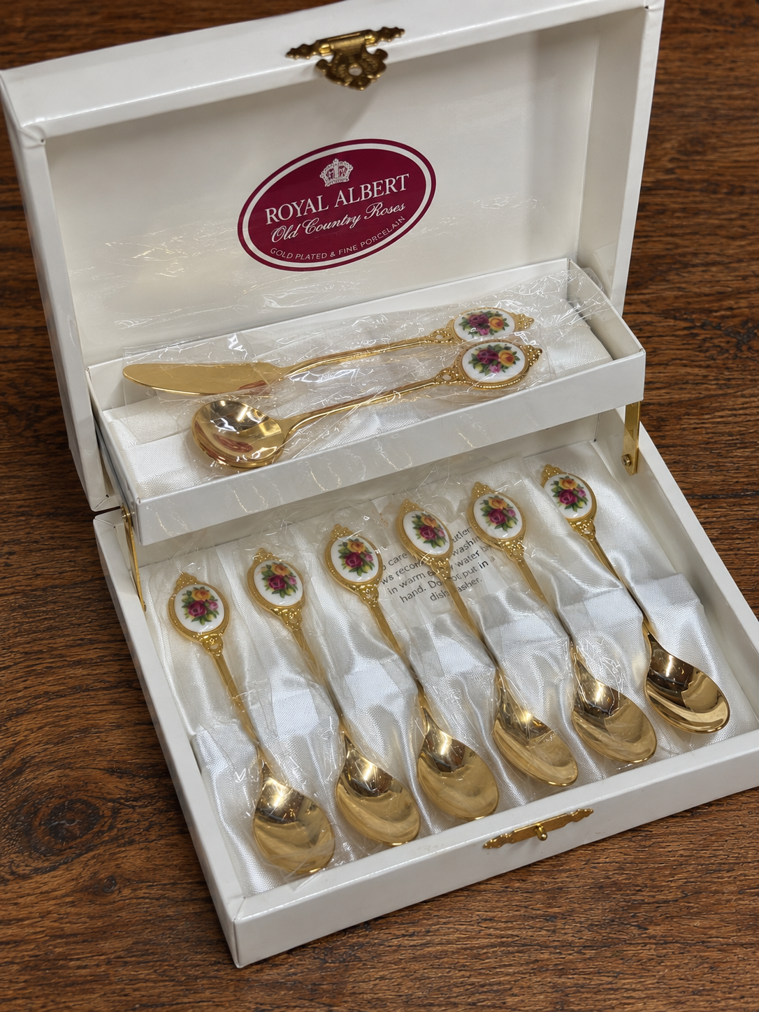 Royal Albert Old Country Roses Gold Plated Spoons & Serving Set – Boxed