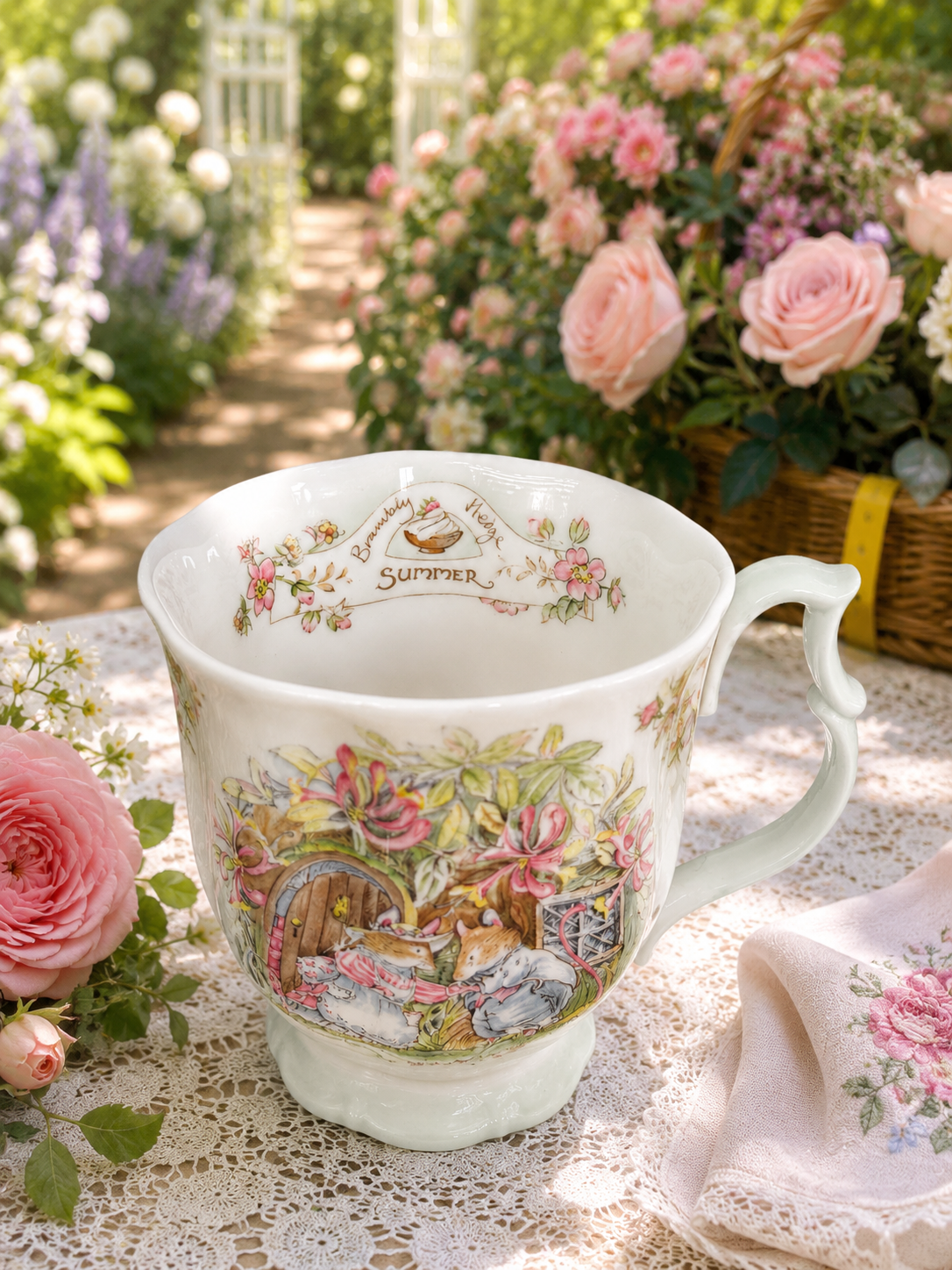 Royal Doulton Brambly Hedge “Summer Beaker”
