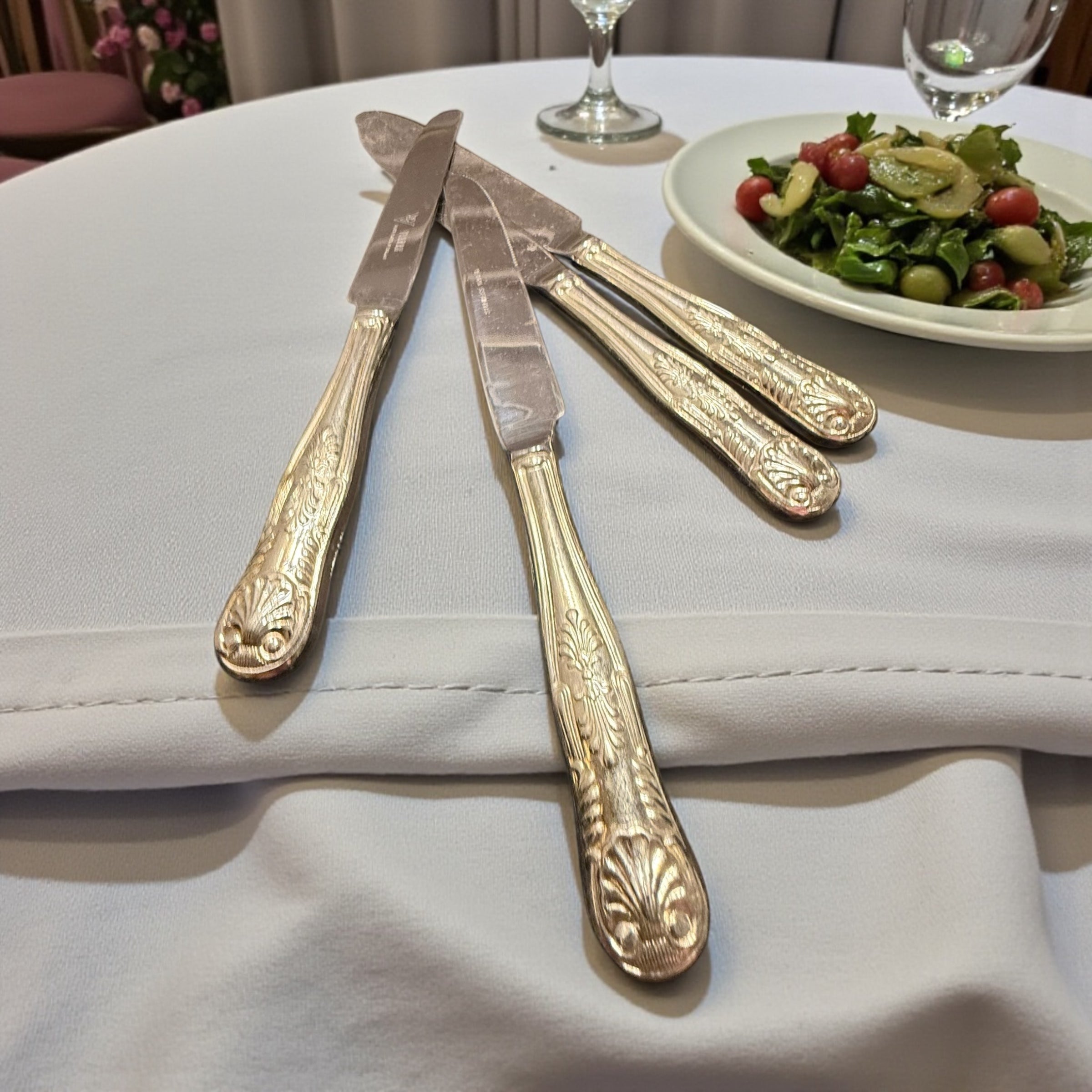 Vintage Cutlery. Set 4 Knives image 0