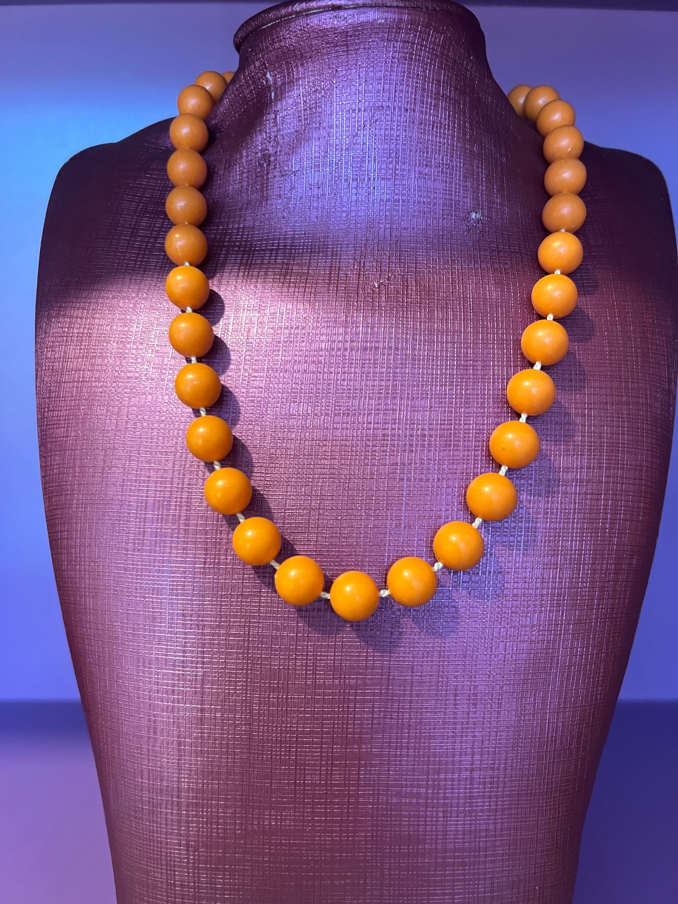 Costume Jewellery Necklace image 0