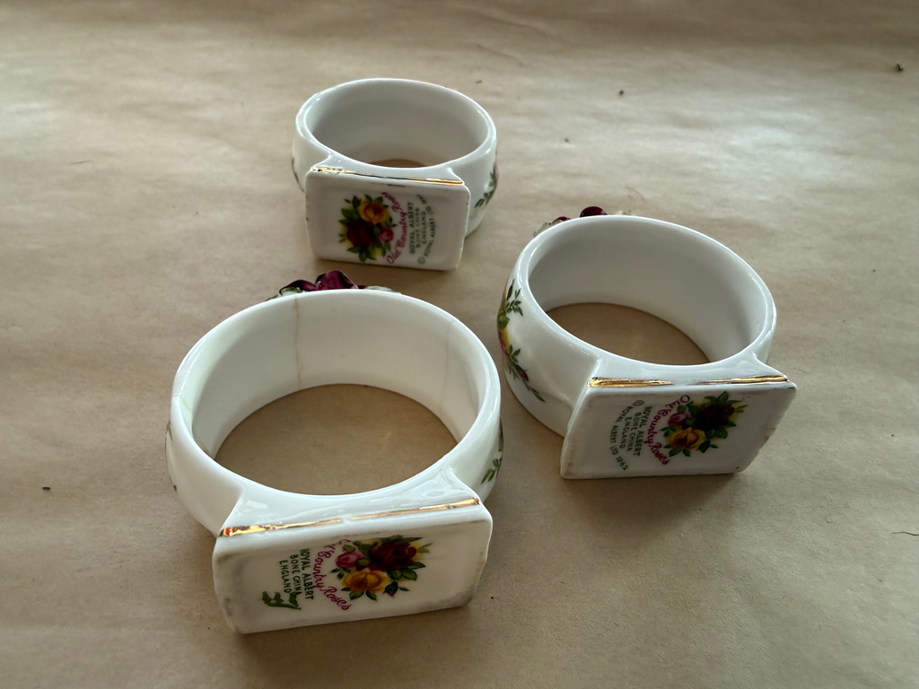Royal Albert. Napkin Rings. Set 3 image 1