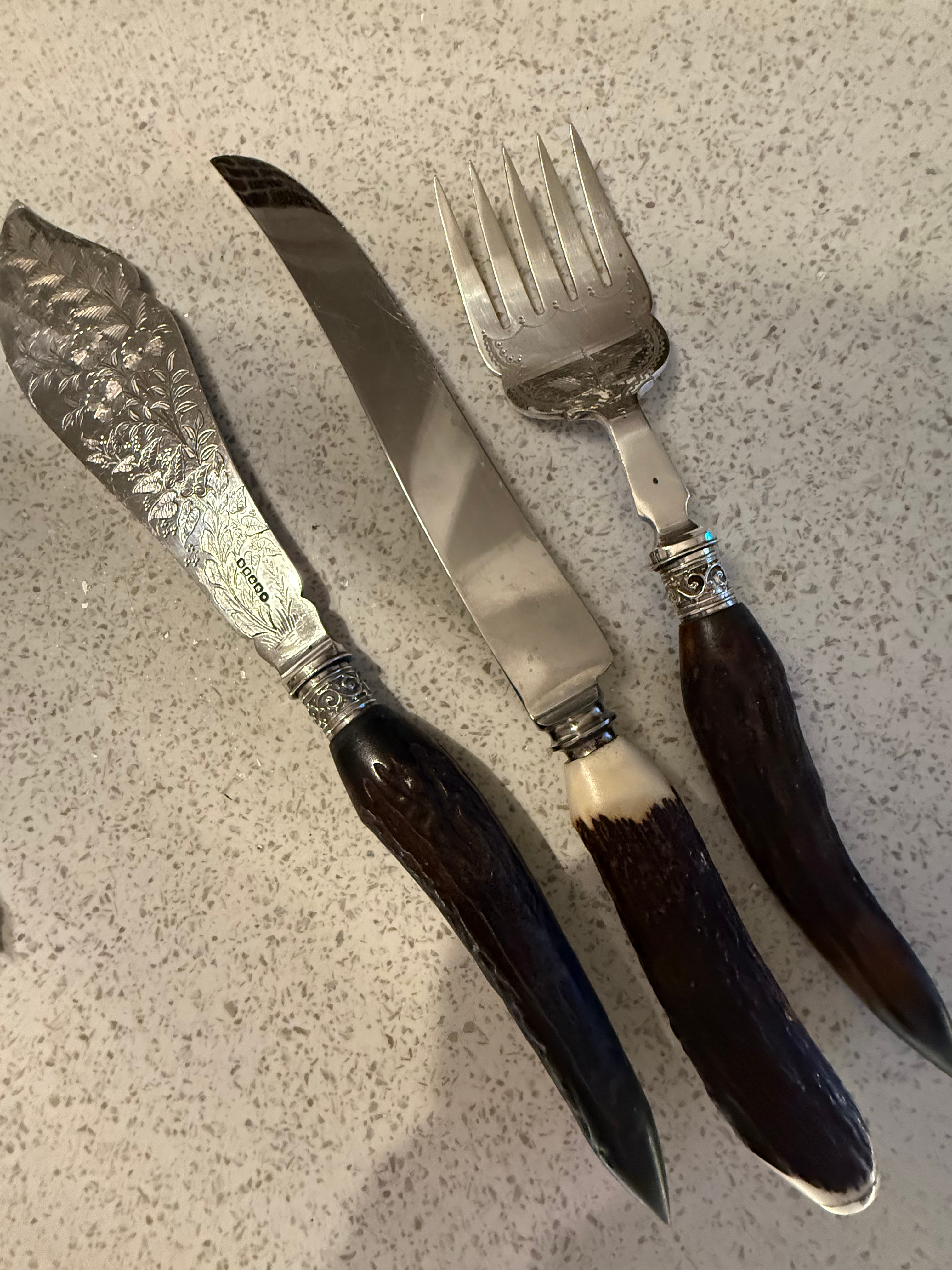 Wooden Carved Handle Serving Set image 3