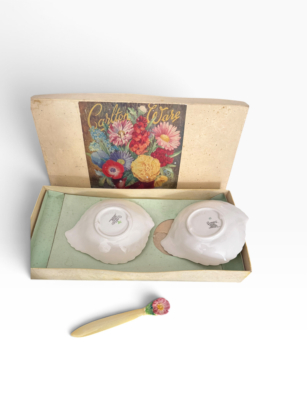 Carltonware. Two Dishes & Spoon