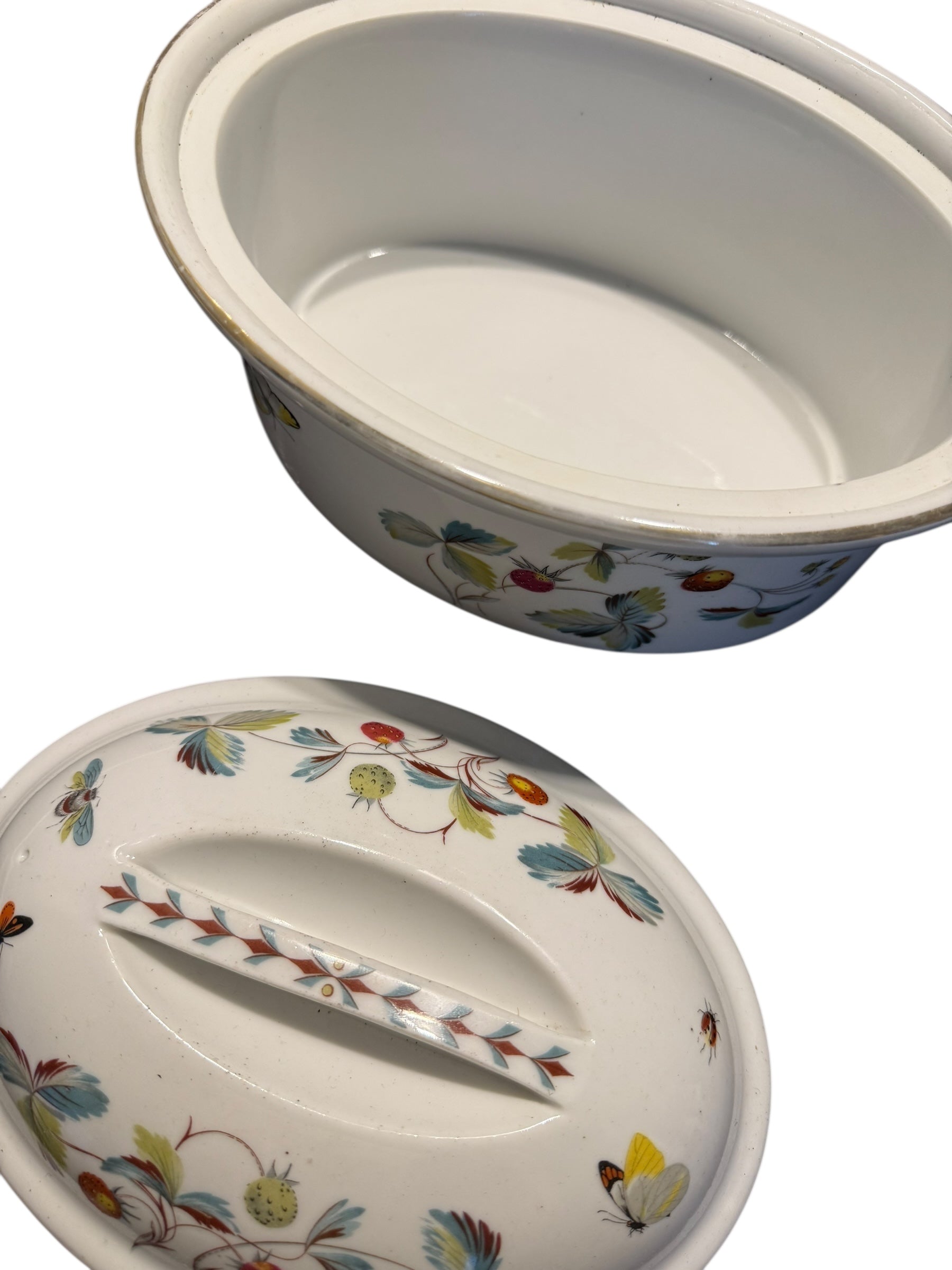 Royal Worcester Casserole Dish.  image 6