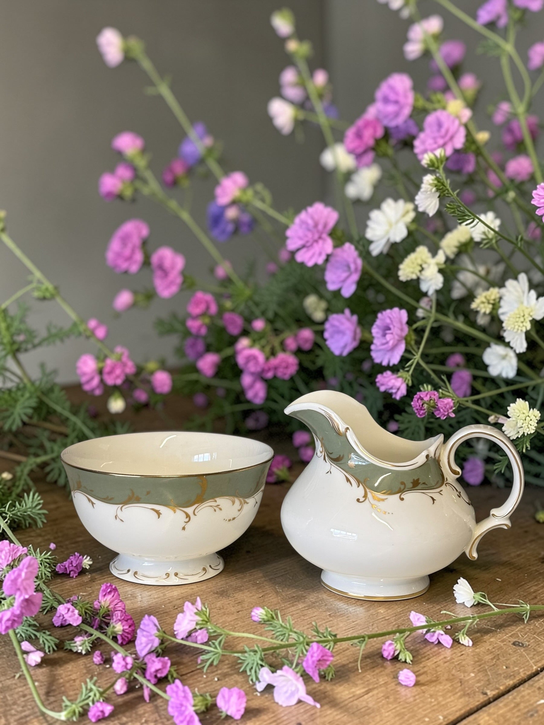 Royal Doulton Fontainebleau Sugar Bowl & Milk Jug   image 0