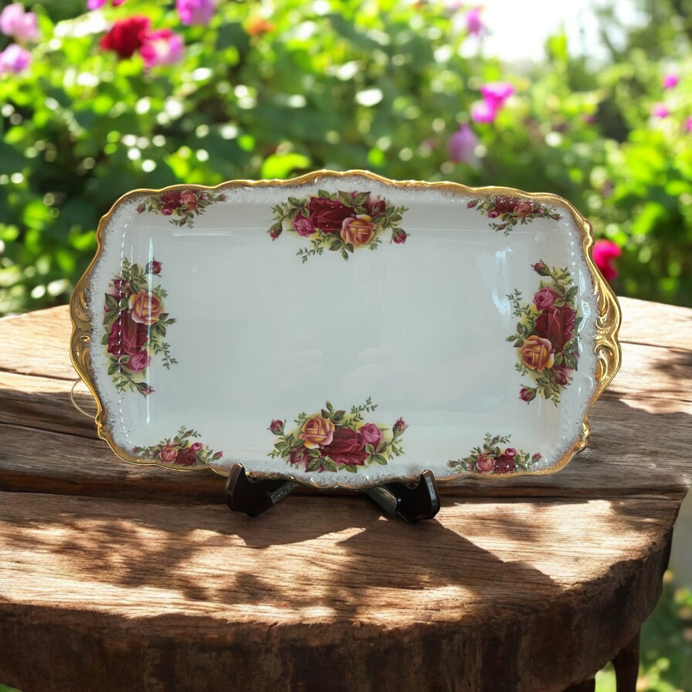 Royal Albert Old Country Roses Sandwich platter image 0