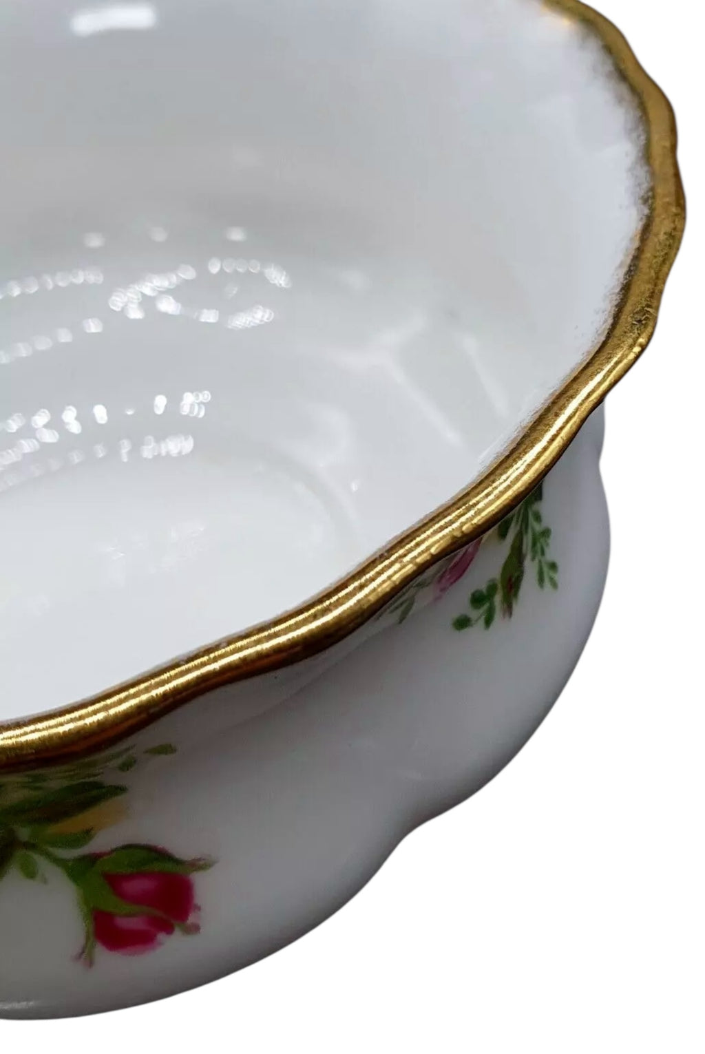 Royal Albert. Old Country Roses. Sugar Bowl. First Quality image 4