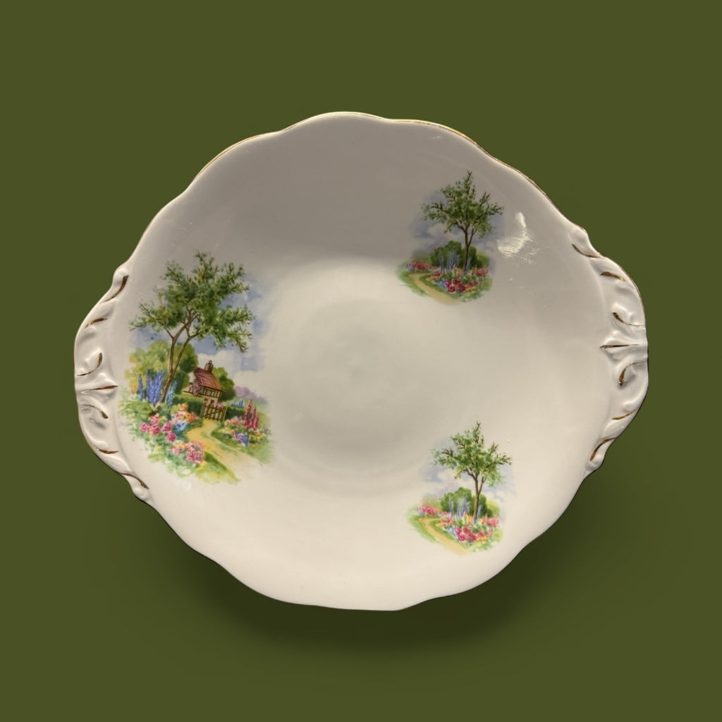 Queen Anne Cake Plate. Cottage Design image 0