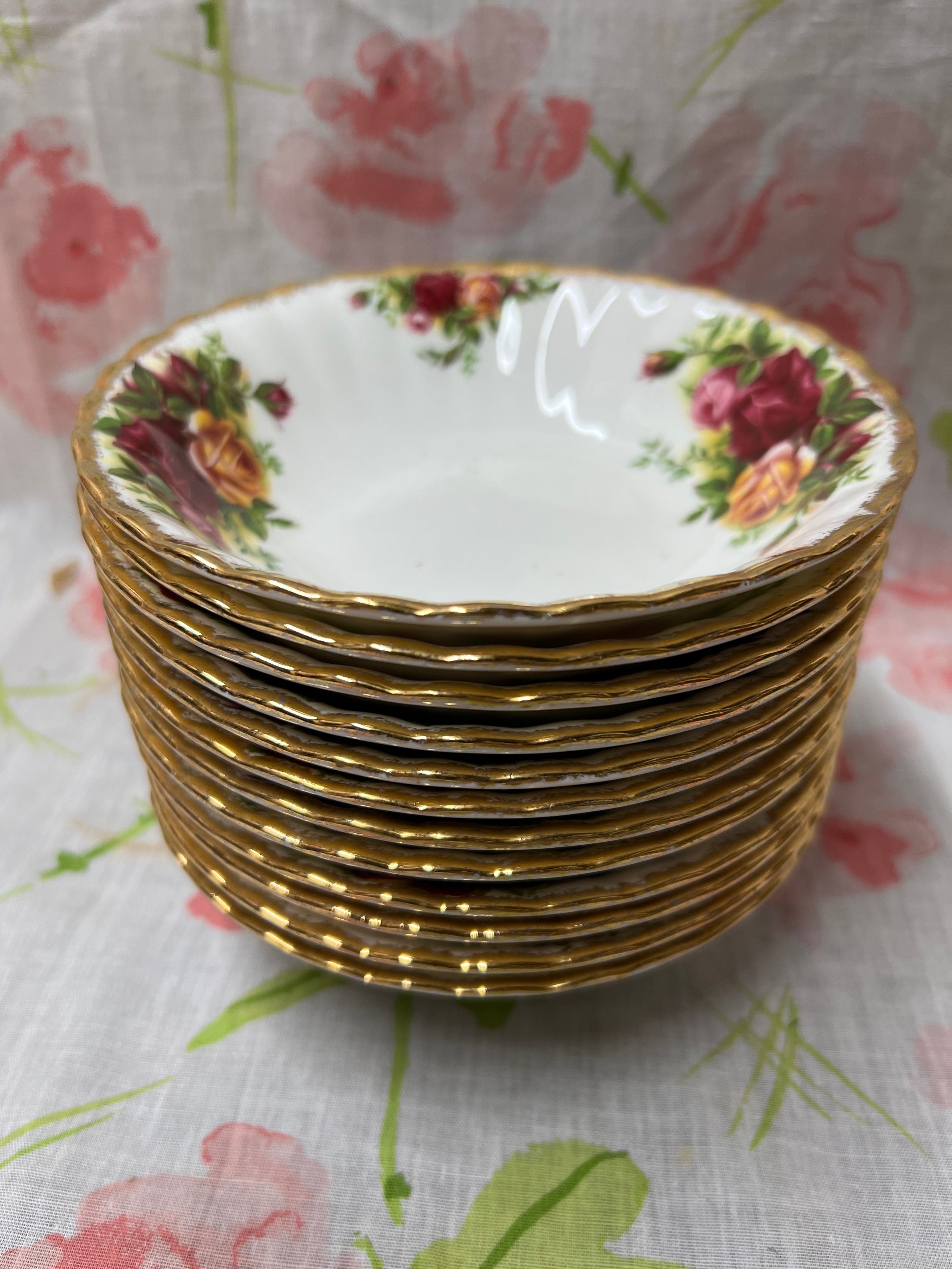Royal Albert Old Country Roses Fruit Dish image 3