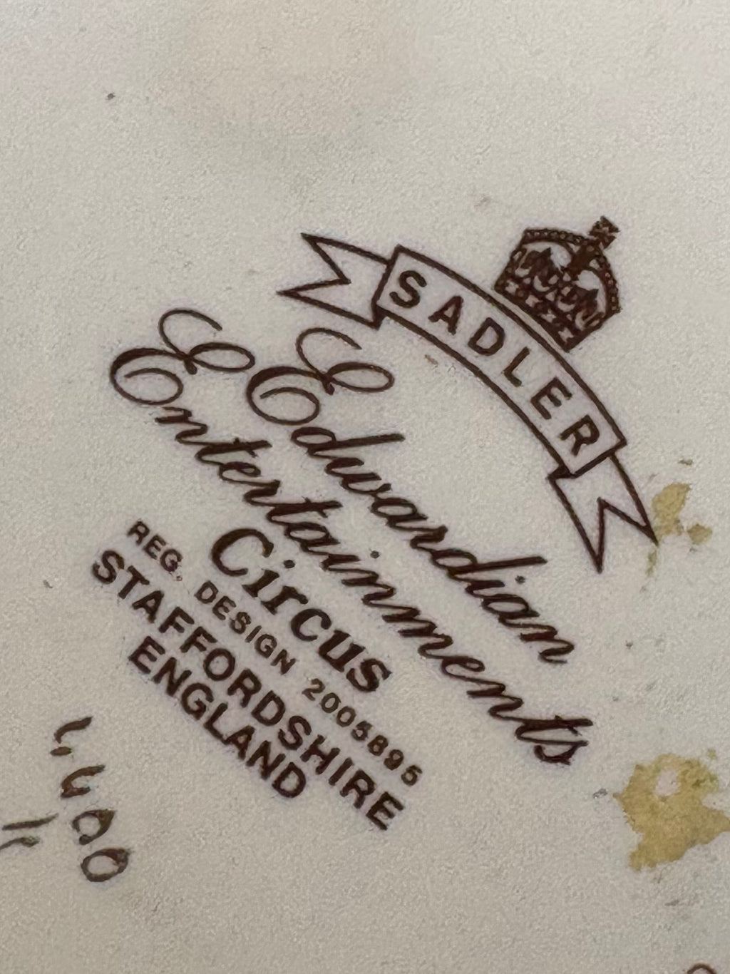 Sadler Circus Teapot  image 1