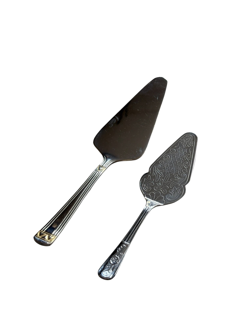 Set of 2 Cake Servers