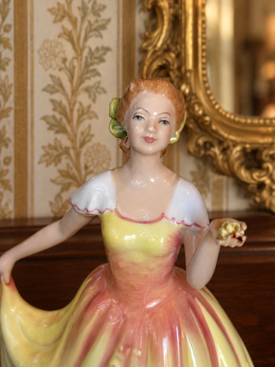 Royal Doulton. Figurine. Deborah