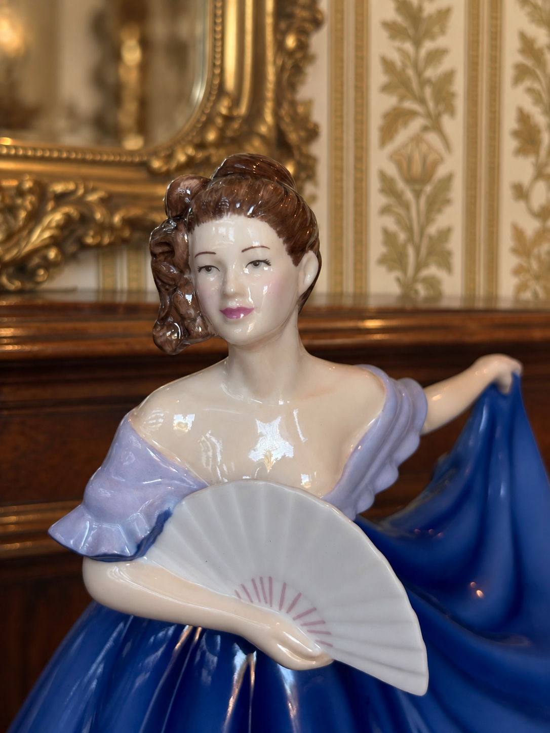 Royal Doulton. Figurine. Elaine