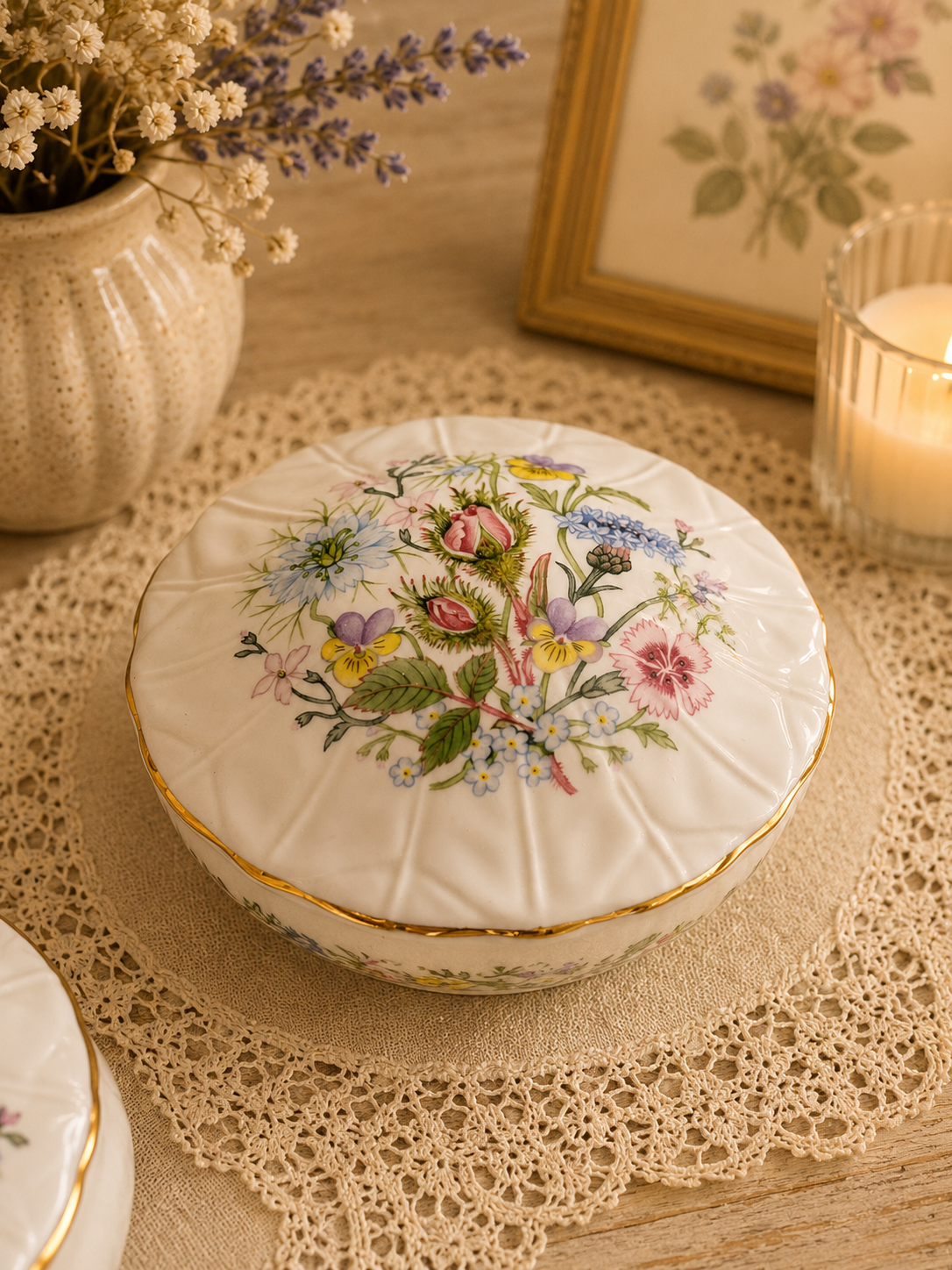 Aynsley “Wild Tudor” Trinket Box Set