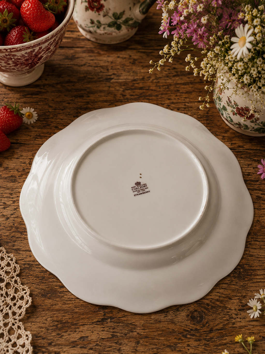 Coalport Strawberry Dinner Plate