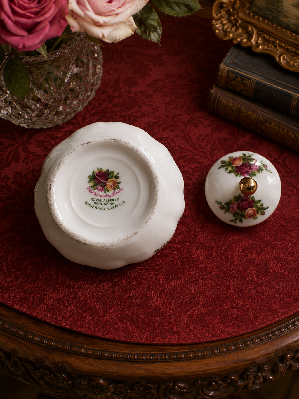 Royal Albert Dorothy Pot