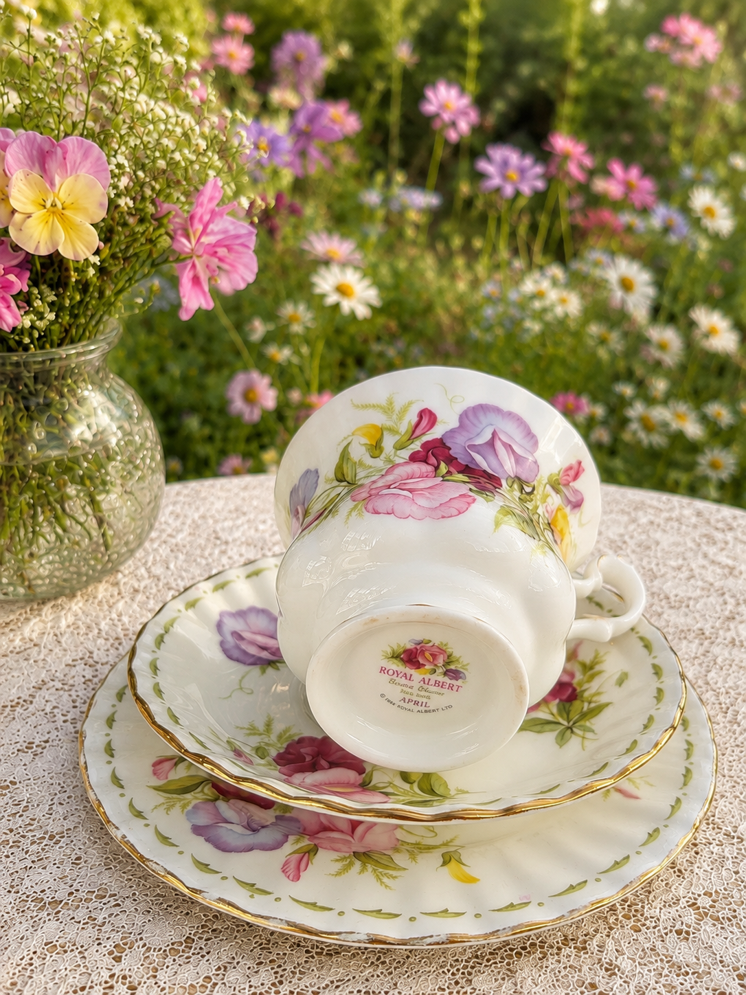 Royal Albert Flower of the Month Series ‘April – Sweet Pea’ Vintage Teacup & Saucer