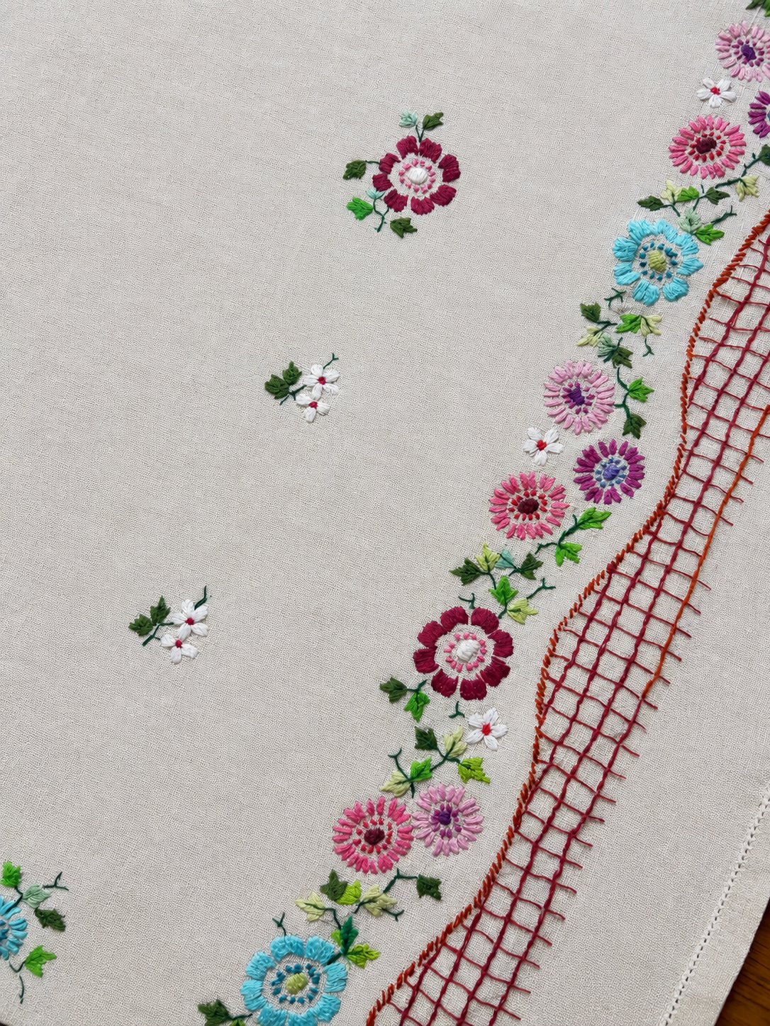 Hand Embroidered Table Cloth