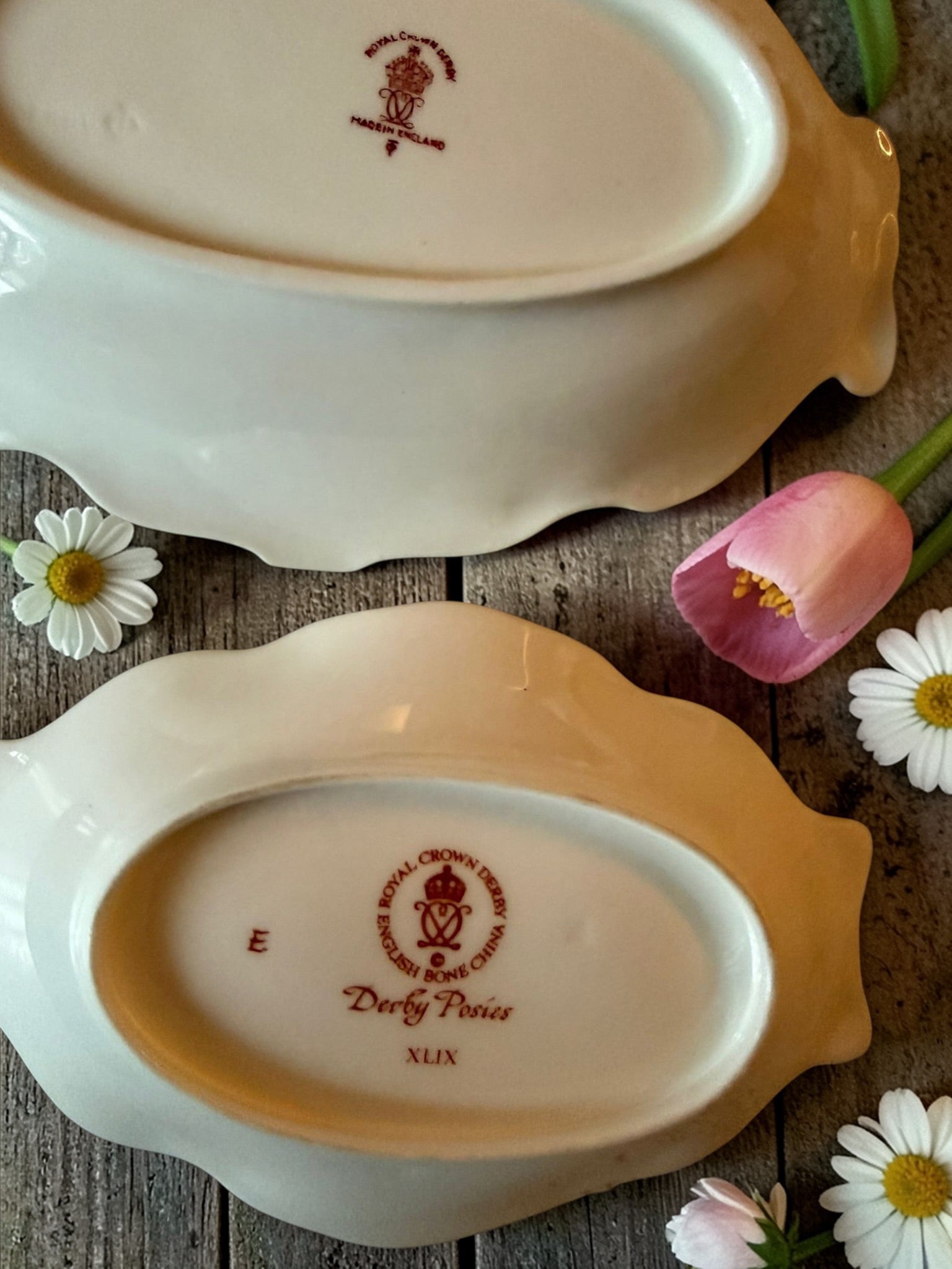 Royal Crown Derby Trinket Dishes Set  image 1