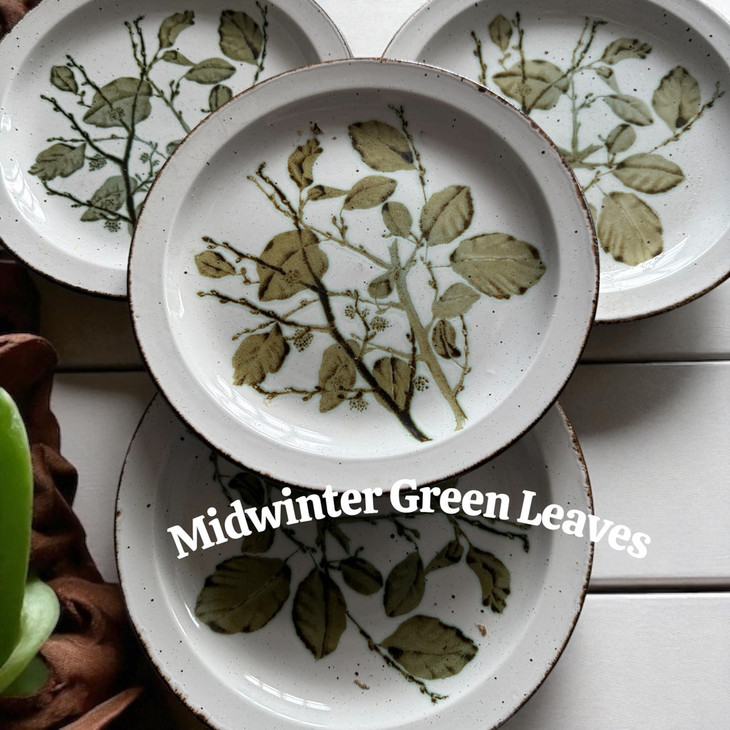 Midwinter. Stonehenge. Green Leaves. 4 Dinner Plates image 0