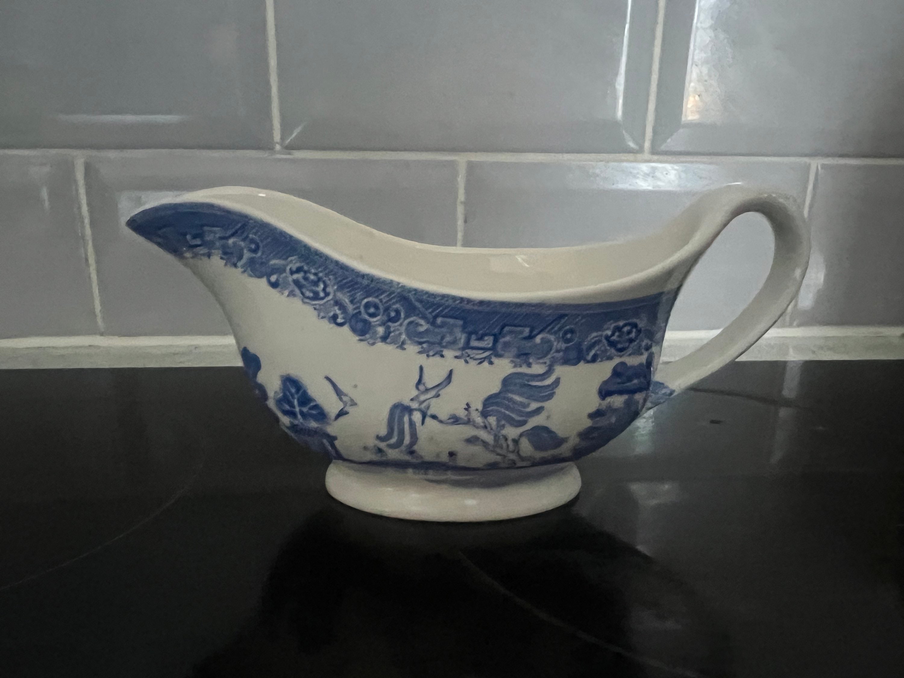 Old Willow. Blue & White. Sauce/Gravy Boat image 1
