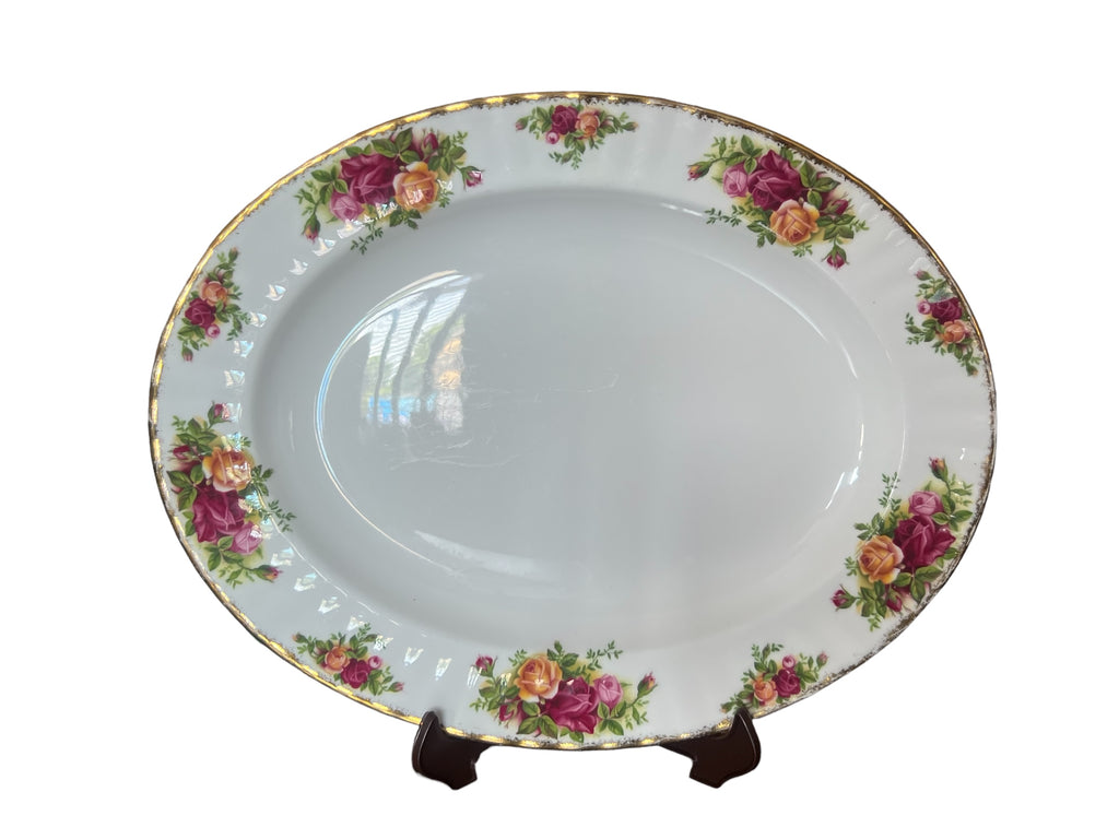 Royal Albert. Old Country Roses.   Oval Platter image 1