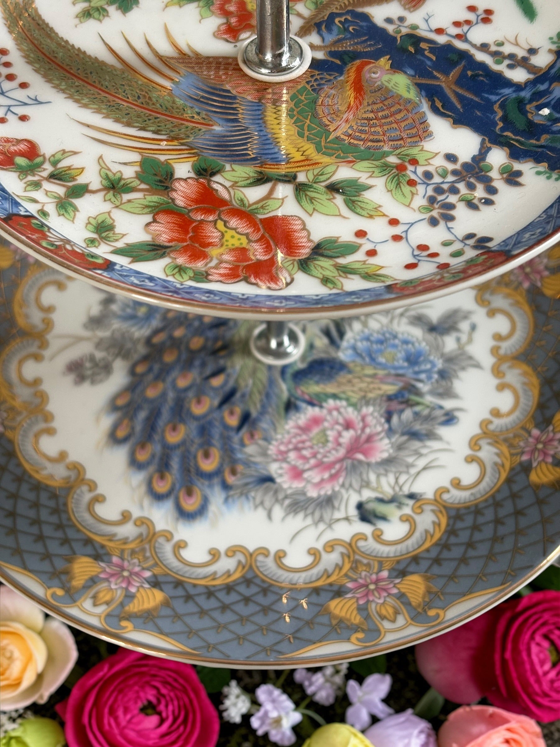 Set of 2 Cake Stands  image 1
