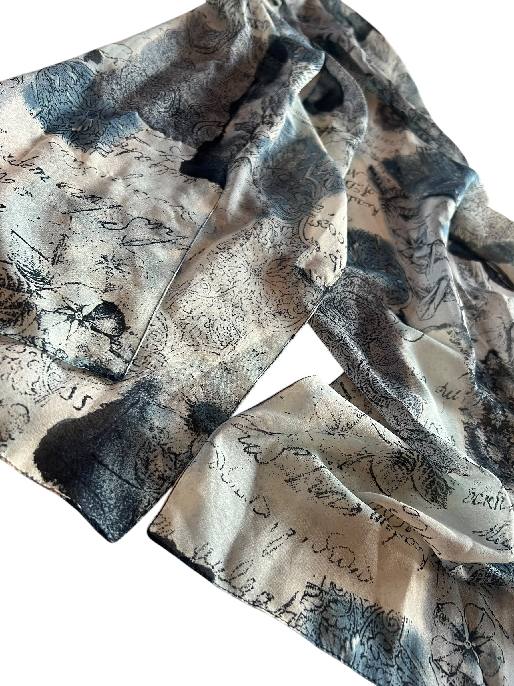 Vintage Scarf. Design image 1